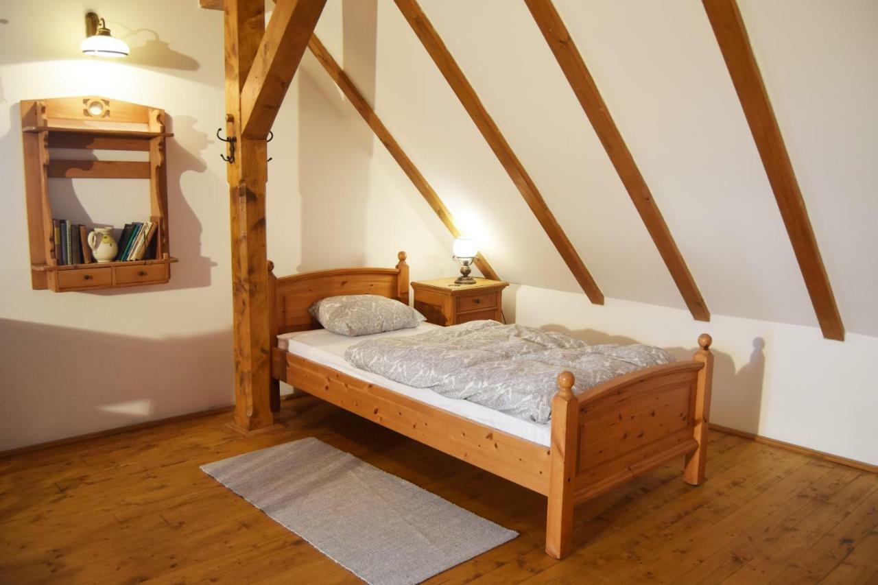 Bucicky Mlyn Hotel Rozdalovice Luaran gambar